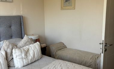 Excelente casa 4 dormitorios, patio, 2 est, condominio. Los Torreones, Concepción