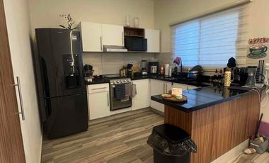 Departamento amueblado en renta en Residencial Rubí
