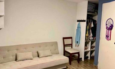 Acogedor departamento primer piso con jardín