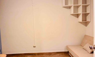 Acogedor departamento primer piso con jardín