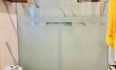 Acogedor departamento primer piso con jardín