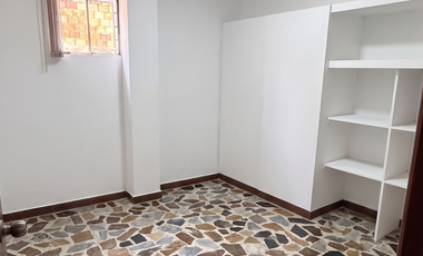 VENTA | Casa Comercial con Renta Localizada en el Corazón de Mesitas de El Colegio