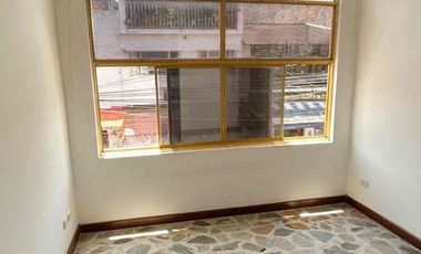VENTA | Casa Comercial con Renta Localizada en el Corazón de Mesitas de El Colegio