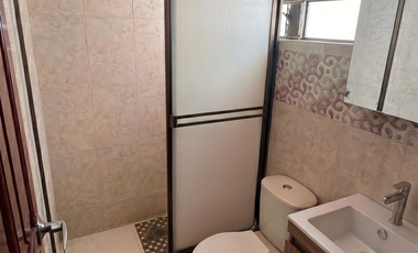 VENTA | Casa Comercial con Renta Localizada en el Corazón de Mesitas de El Colegio