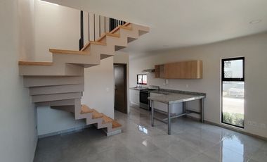 Casa de 3 recámaras cerca Periférico y Prol. Av Guadalupe