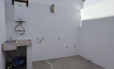 Casa de 3 recámaras cerca Periférico y Prol. Av Guadalupe