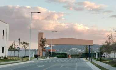 Casa de 3 recámaras cerca Periférico y Prol. Av Guadalupe