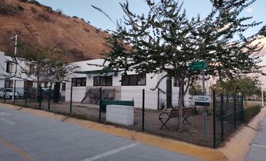 Casa de 3 recámaras cerca Periférico y Prol. Av Guadalupe