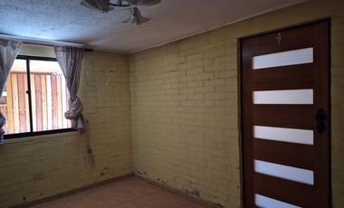 Se vende en la calera casa dos pisos Condominio santa Rosa.