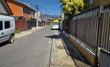 Se vende en la calera casa dos pisos Condominio santa Rosa.