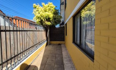 Se vende en la calera casa dos pisos Condominio santa Rosa.
