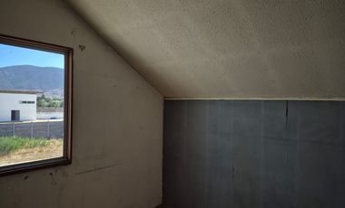 Se vende en la calera casa dos pisos Condominio santa Rosa.
