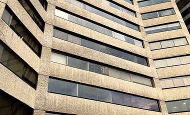 CONSULTORIO EN VENTA EN TORRE PALMAS EN TERCER PISO, EXTERIOR CON EXCELENTES ACABADOS