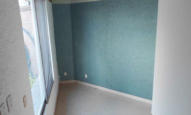 SE RENTA Oficina en Jardines Del Moral