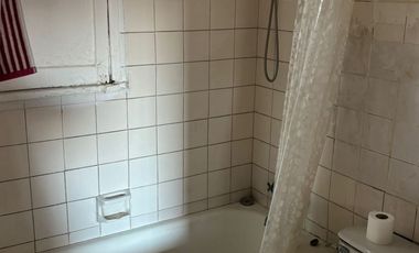 CASA de dos pisos en villa cerrada, Oportunidad en Estación Central – Excelente precio