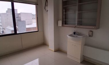 VENTA OFICINA EDIFICIO HALABI
