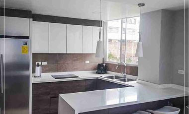 DEPARTAMENTO EN VENTA CON LA MEJOR VISTA DE LA CAPITAL ECUATORIANA.