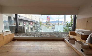 LOCAL EN RENTA EN ALTOZANO 300M2