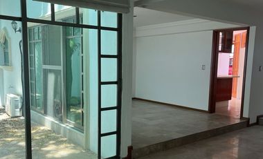 Casa  Venta y Renta en coto Jardines Vallarta Zapopan