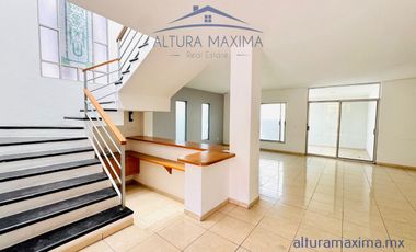 Casa en Renta Jardin Real Zapopan