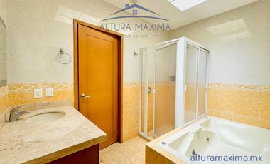 Casa en Renta Jardin Real Zapopan