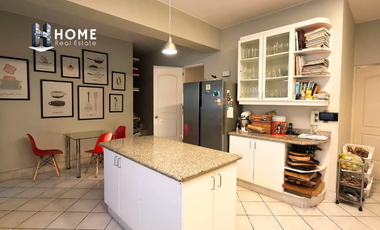Triplex en Venta en Barranco – 560 m² / Piscina Privada / Terrazas / Lujo Frente Al Mar