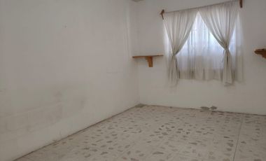 Casa en venta en esquina en Villas del Romeral, Celaya – acepta crédito