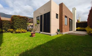 ARRIENDO CASA UN SOLO PISO – CHIA