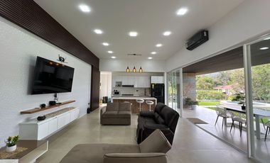 HERMOSA QUINTA CON JACUZZI EN YUNGUILLA URB.PRIVAD