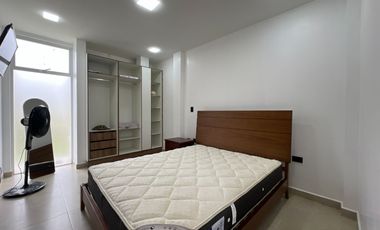 HERMOSA QUINTA CON JACUZZI EN YUNGUILLA URB.PRIVAD