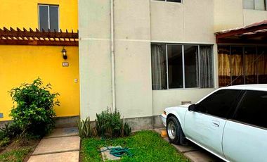 SE VEND CASA DE 2 PISOS EN CASA CLUB EL PALMAR, LURIN