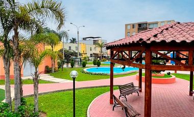 SE VEND CASA DE 2 PISOS EN CASA CLUB EL PALMAR, LURIN