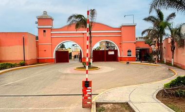 SE VEND CASA DE 2 PISOS EN CASA CLUB EL PALMAR, LURIN