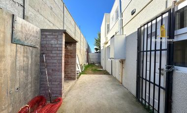 QUILPUE VENTA CASA NUEVA 4D 3B DOS PISOS TENIENTE SERRANO