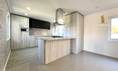 QUILPUE VENTA CASA NUEVA 4D 3B DOS PISOS TENIENTE SERRANO