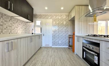 QUILPUE VENTA CASA NUEVA 4D 3B DOS PISOS TENIENTE SERRANO