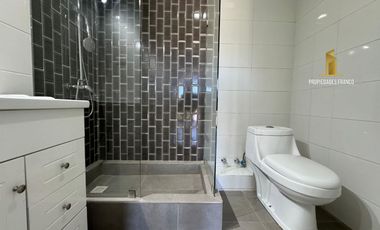 QUILPUE VENTA CASA NUEVA 4D 3B DOS PISOS TENIENTE SERRANO