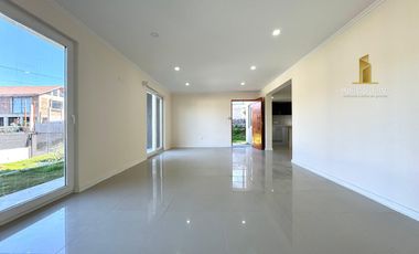 QUILPUE VENTA CASA NUEVA 4D 3B DOS PISOS TENIENTE SERRANO