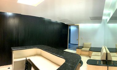 CONSULTORIO EN RENTA EN TORRE PALMAS EN TERCER PISO, EXTERIOR CON EXCELENTES ACABADOS