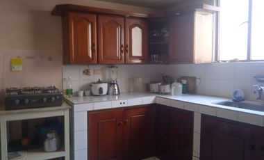 FRENTE AL TERMINAL OPORTUNIDAD CASA EN VENTA BARRIO VENECIA