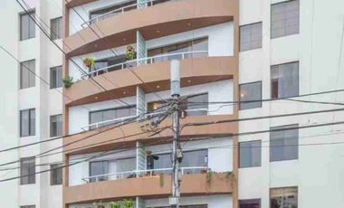 VENTA DPTO CALLE TRIPOLI MIRAFLORES