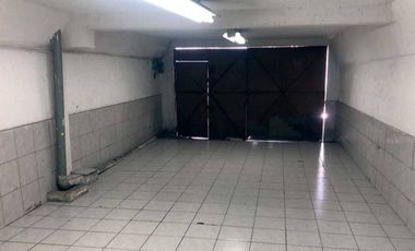 RENTA BODEGA PEQUEÑA CON OFICINAS
