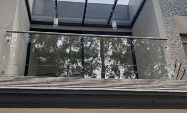 Residencia Moderna en Coyoacán: Diseño, Confort y Seguridad