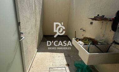 SE VENDE CASA EN SENDA REAL