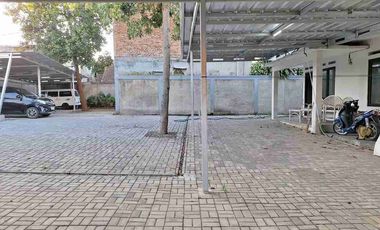 Dijual 2 Rumah Terawat Halaman Luas di Cihanjuang Cimahi Kota