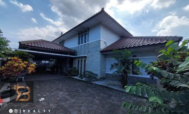 RUMAH MAINROAD DEKAT GRIYA ARCAMANIK BANDUNG Strategis Area Bisnis