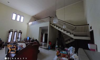 RUMAH MAINROAD DEKAT GRIYA ARCAMANIK BANDUNG Strategis Area Bisnis