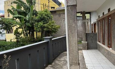 DIKONTRAKAN RUMAH KOMPLEK CISARANTEN KULON ARCAMANIK ANTAPANI