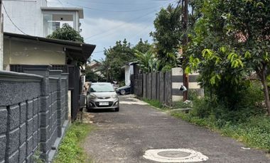 DIKONTRAKAN RUMAH KOMPLEK CISARANTEN KULON ARCAMANIK ANTAPANI