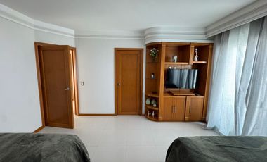 Casa Única en Esquina Frente a Parque, Amueblada | 4 Recámaras | Terraza con Asador & Jacuzzi | en Jardín Real